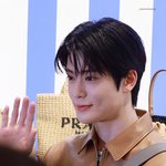 얼굴 무슨 일임? (남돌 <b>ver</b>.)