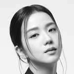 지수 <b>디올</b> 찰떡 잘어울려