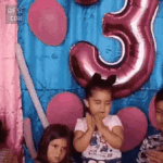 [19] 요즘 생일파티 기싸움이래;; 얘가 이긴듯?