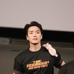 [댓글부탁해] 남자 검은색 반팔티 꼴리지않음?