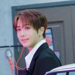 엔시티 <b>지성</b> 이 사진 랩몬 닮게 나옴