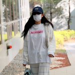 <b>아까</b> 출국한 제니