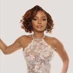 <b>할리</b> 베일리 진짜 웃기네요.