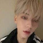 내 최애 금발 <b>흑발</b> 추반좀