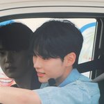 [ZB1] 와 운전석 성한빈 <b>창문</b>에 팔 걸친 거 봐