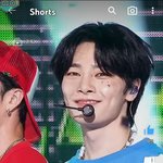 개인적으로 남<b>돌중</b>에 웃을때 제일 이쁜사람