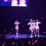 [모두드루와] 제니 진짜 많이 아픈가? 무대중에 그냥내려감