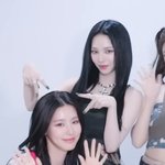 [댓글부탁해] 미연 카리나 ㅋㅋㅋㅋ