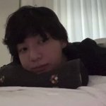 <b>정국</b> 눕방 모냐.....