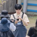 [ZB1] 한<b>빈아</b> 키가 너무 커요 혼자 우뚝 솟아있어