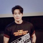 아이돌파는데 이준혁이 눈앞에 <b>아른</b>거림 ㅅㅂ