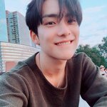 지친 <b>수요일</b> 잘생김으로 넘겨보자