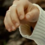 <b>아마도</b> 뮤비 촬영지에서 반지를 잃어버린 듯한 샤이니 온유