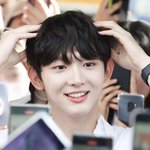 위에화즈+웨이크<b>원즈</b> 제발 데뷔해