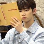 [ZB1] <b>하오</b> 지금 솔로 준비때문에 바쁜거 아닐까?