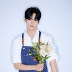 [ZB1] ㄹㅇ 조각가가 정성스레 깎은 <b>조각상</b>같이 생김