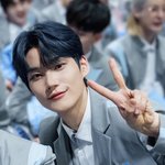 웨이크원 차기 사진 <b>대령</b>이요