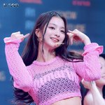 [이것좀봐줘] 1년 만에 컴백해서 미모 리즈 갱신한 <b>여</b>돌