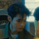 [ZB1] <b>전교</b>회장 사실은 뒷골목에서...어쩌구 그재질인데