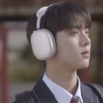 [ZB1] 아기의 <b>성장</b>은 참 빠르군요