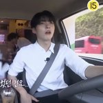 [ZB1] <b>셔츠</b> 입고 한 손 운전하는 성한빈