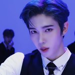[모두드루와] 오 루네이트 카엘 <b>파란</b> 머리 미쳤다 치여버림