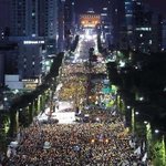 이거 방탄 볼라고 모인 사람이라고??