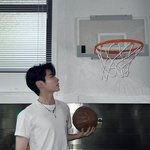 [ZB1] 성한빈 <b>농구대</b> 앞에서 얼굴 제대로 보여주징