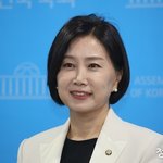 <b>이분</b> 너무 예쁘시지 않음?