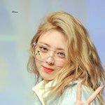 있지 <b>유나</b> 지금 금발인가?