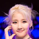 실시간 컴백 쇼케이스 중인 라필루스 기사사진.jpg