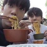 [ZB1] 쨈미니와 <b>똥강아지</b>