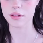 진짜 이런 얼굴형 내 <b>워너비임</b>