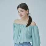 오프숄더 찾아보는데 왜 이런 <b>무난</b>한 디자인이 없냐