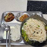 <b>회사밥</b> 이정도면 괜찮은편인가요?