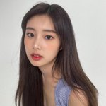 고혹적이란 말 이 얼굴 보면 <b>납득</b>