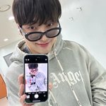 위너의  거울셀카 <b>희망편</b> vs 절망<b>편</b>