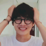 방탄 뷔 웃는거.<b>gif</b>