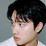 <b>디오</b> 콧대 너무 예쁘다