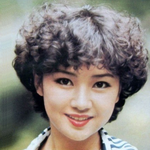 댓글중 <b>정윤희</b>