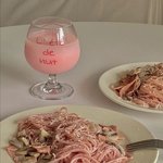 <b>입</b>에 넣기 전까진 <b>무슨</b> 맛인지 모를 걸