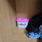 물먹는 <b>하마</b> 제습제 이렇게 놔두면 되나...ㅋㅋㅋ