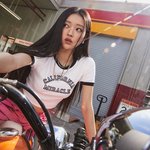 후아유와 함께 Y2K 컬렉션 제품 <b>출시</b>한 오마이걸 유아