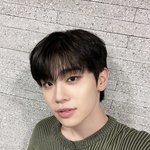 [ZB1] 같은 <b>날</b> 셀카가 <b>두</b>장....