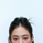 나 핑크핑크하게 화장하는데