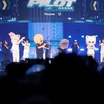 [스키즈] 현진 필릭스(용복) <b>방</b><b>찬</b> 아이엔 리노 승민 한 창빈