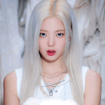 있지 <b>리아</b> 백금발인가?