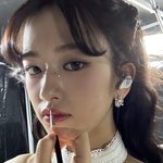 야 안유진 이 셀카 개이쁘다