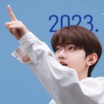 [ZB1] <b>하오</b>의 눈이...