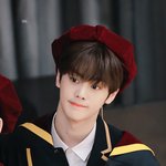 [ZB1] 압구정고 졸업식 규빈이 개좋아하는데